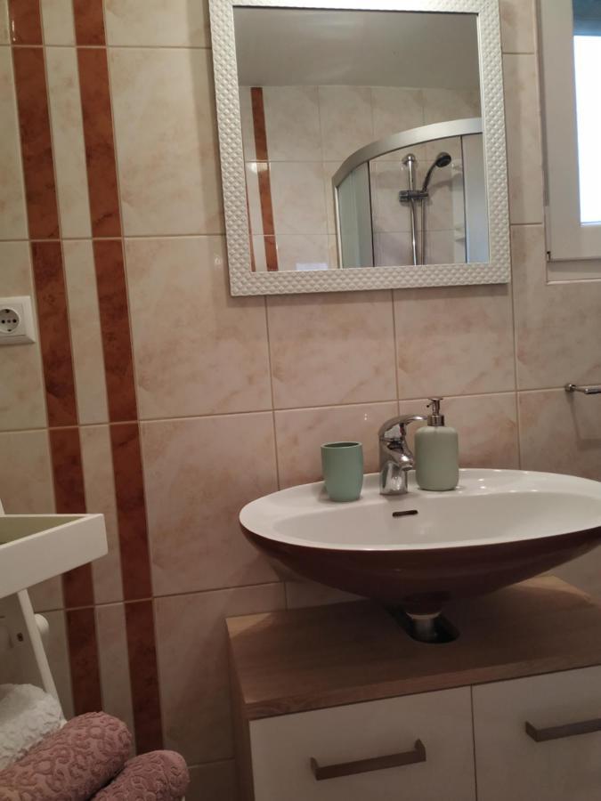 Studio Apartman Violeta II - 50M From The Beach Trogir Exterior photo